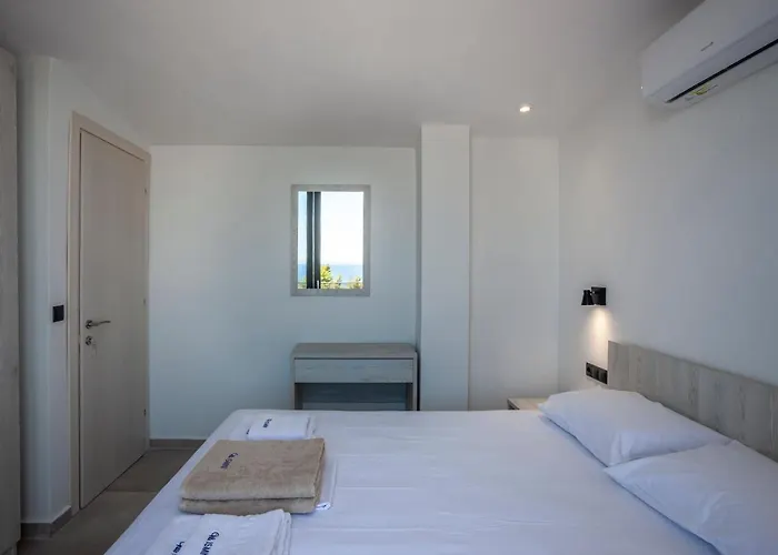 Kaiafa “ismini” Villa *
