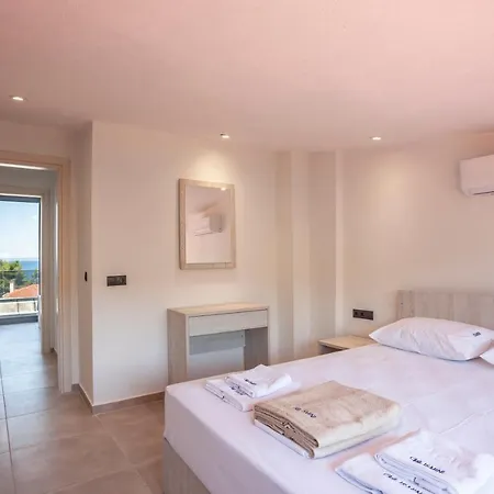 Willa Kaiafa “ismini” *