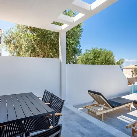 Willa Kaiafa “ismini” Polychrono